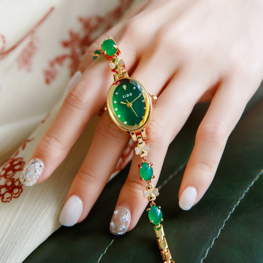 Orologio da donna UTHAI orolog - High Jewelry Watches recensione e prezzo